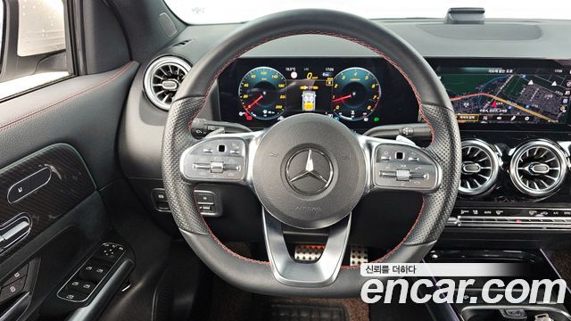 Mercedes-Benz GLA-Class GLA250 4MATIC