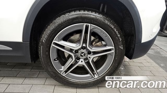 Mercedes-Benz GLA-Class GLA250 4MATIC