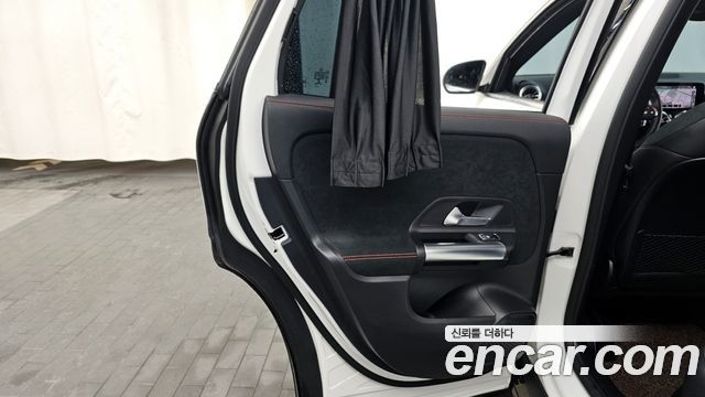 Mercedes-Benz GLA-Class GLA250 4MATIC