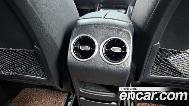 Mercedes-Benz GLA-Class GLA250 4MATIC