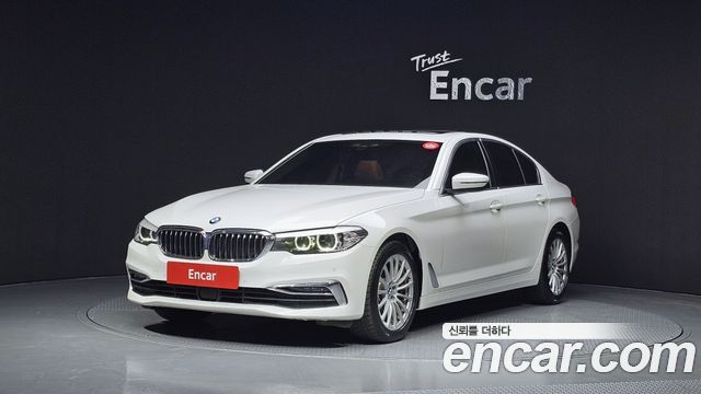 BMW 5-Series 520i Luxury