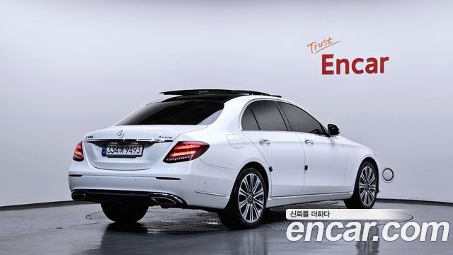Mercedes-Benz E-Class E450 4MATIC Exclusive