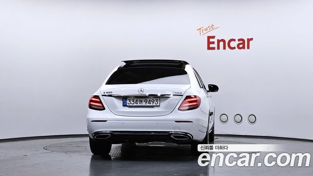 Mercedes-Benz E-Class E450 4MATIC Exclusive