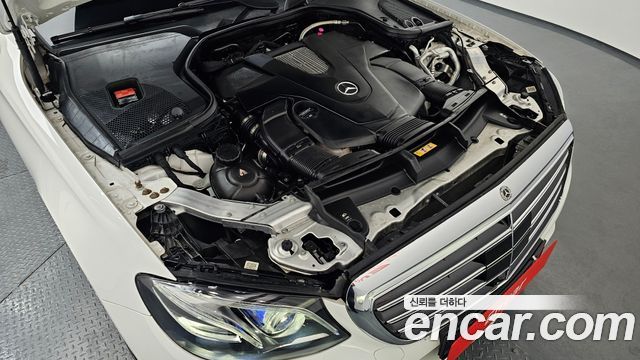Mercedes-Benz E-Class E450 4MATIC Exclusive