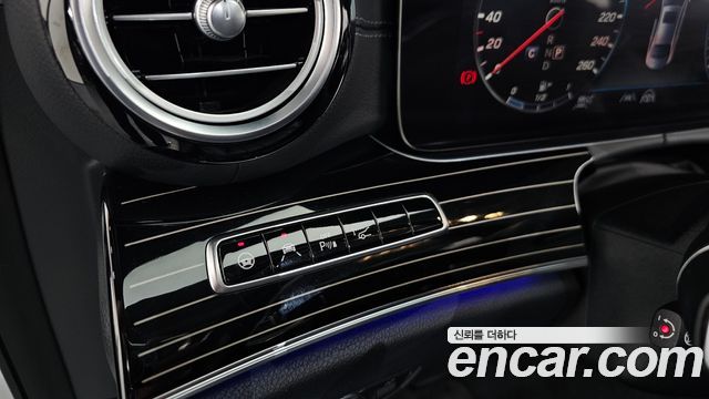 Mercedes-Benz E-Class E450 4MATIC Exclusive