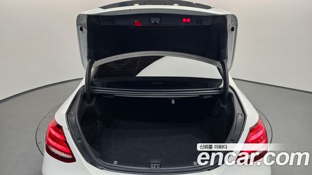 Mercedes-Benz E-Class E450 4MATIC Exclusive