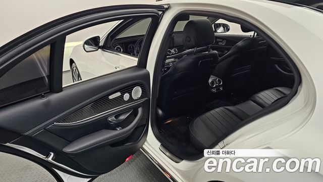 Mercedes-Benz E-Class E450 4MATIC Exclusive