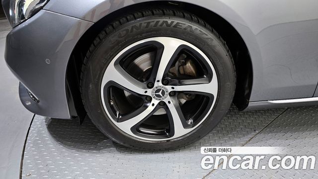Mercedes-Benz E-Class E250 Avantgarde