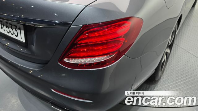 Mercedes-Benz E-Class E250 Avantgarde