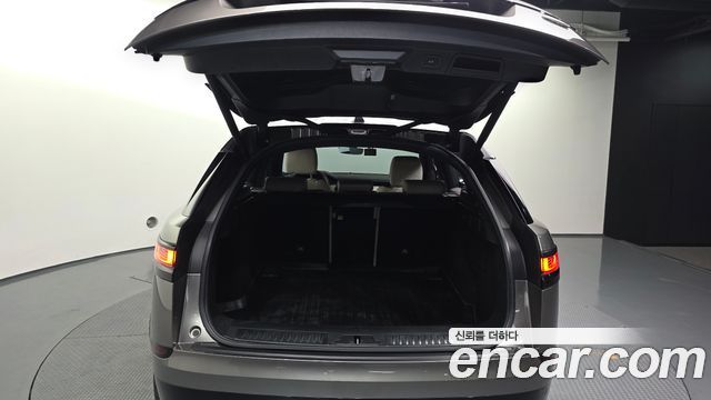 Land Rover Range Rover Velar 3.0 D300 R-Dynamic SE