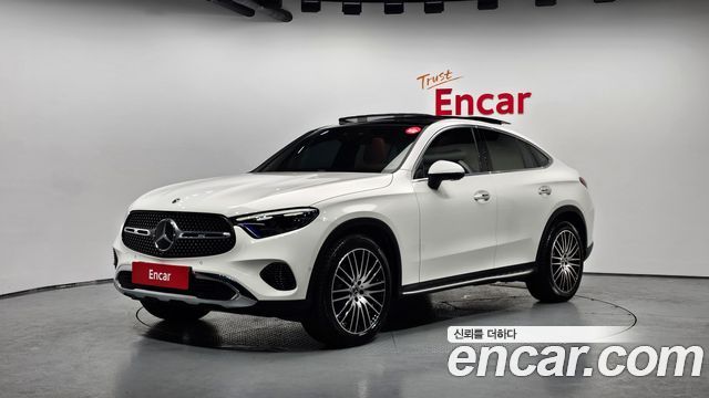 Mercedes-Benz GLC-Class GLC300 4MATIC Avnatgarde Coupe