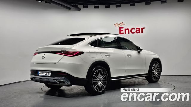 Mercedes-Benz GLC-Class GLC300 4MATIC Avnatgarde Coupe