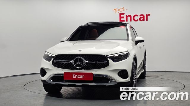 Mercedes-Benz GLC-Class GLC300 4MATIC Avnatgarde Coupe