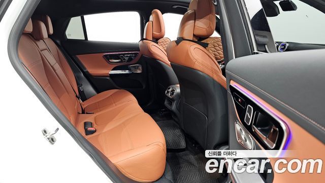 Mercedes-Benz GLC-Class GLC300 4MATIC Avnatgarde Coupe