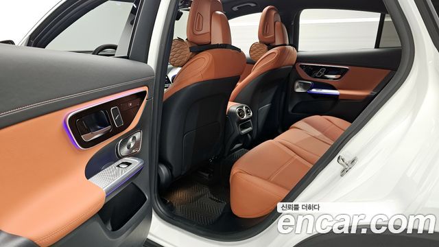 Mercedes-Benz GLC-Class GLC300 4MATIC Avnatgarde Coupe
