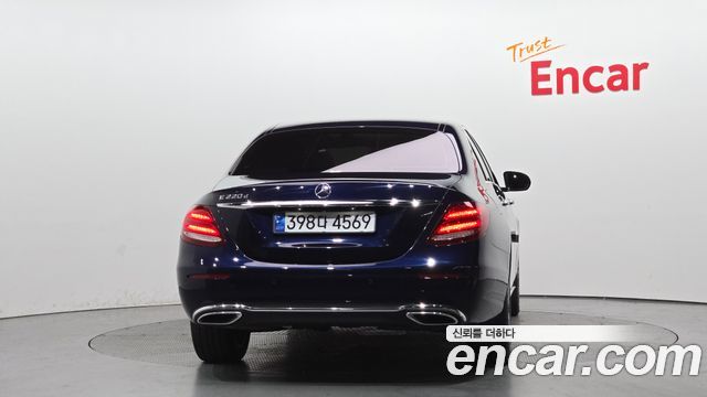 Mercedes-Benz E-Class E220d Avantgarde