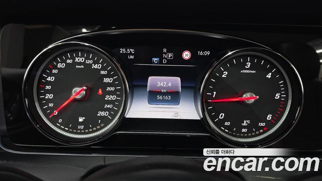 Mercedes-Benz E-Class E220d Avantgarde