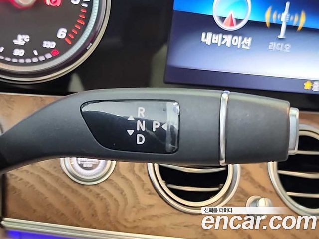 Mercedes-Benz E-Class E220d 4MATIC Exclusive