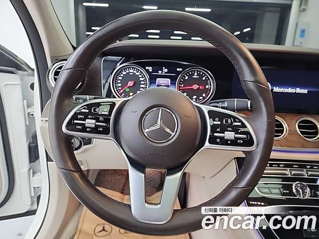 Mercedes-Benz E-Class E220d 4MATIC Exclusive