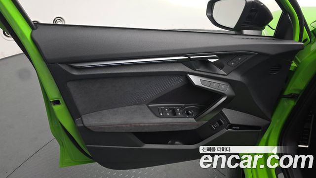 Audi RS3 2.5 TFSI Quattro