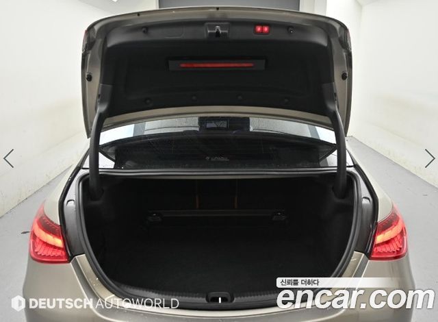 Mercedes-Benz C-Class C300 4MATIC Avantgarde