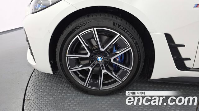 BMW i4 M50