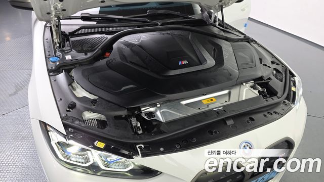 BMW i4 M50
