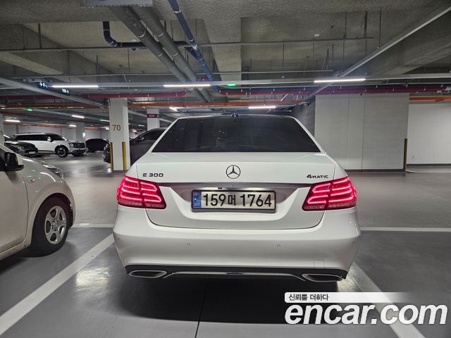 Mercedes-Benz E-Class E300 Avangard