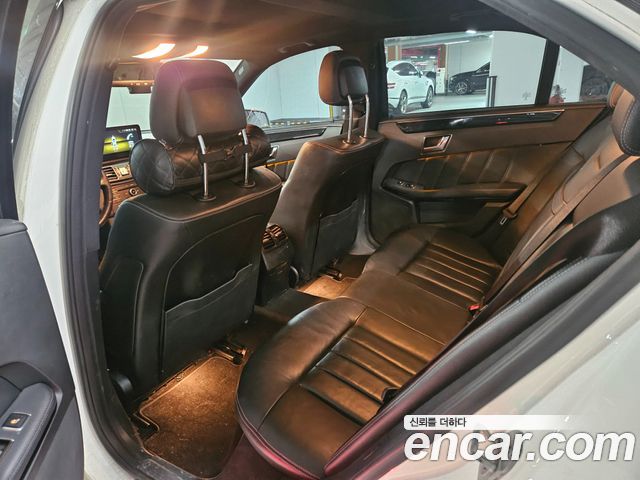 Mercedes-Benz E-Class E300 Avangard