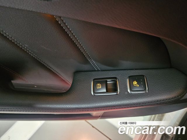 Mercedes-Benz E-Class E300 Avangard