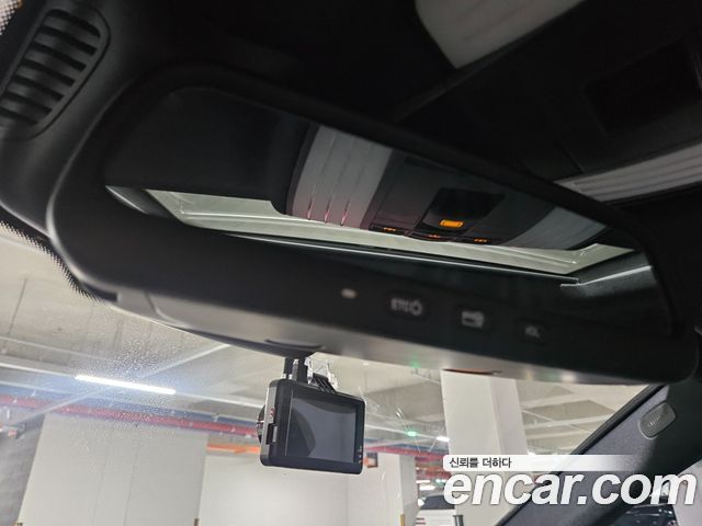 Mercedes-Benz E-Class E300 Avangard