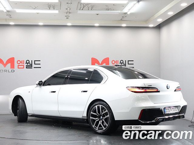 BMW 7-Series 740i xDrive M Sport