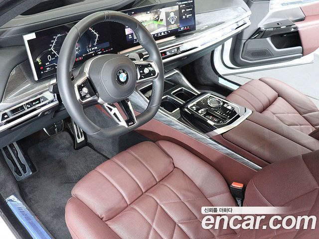BMW 7-Series 740i xDrive M Sport