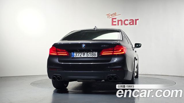 BMW 5-Series 530i M Sport Package Plus