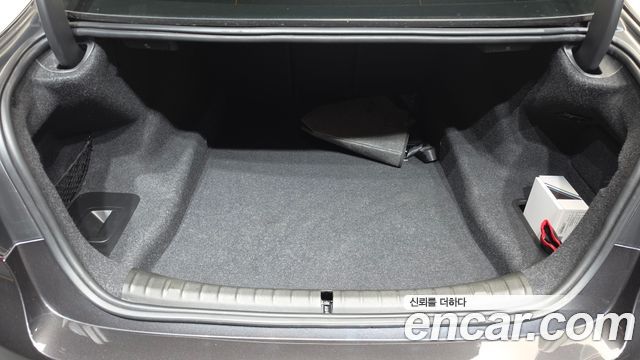 BMW 5-Series 530i M Sport Package Plus