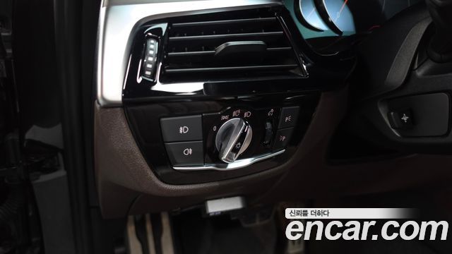 BMW 5-Series 530i M Sport Package Plus