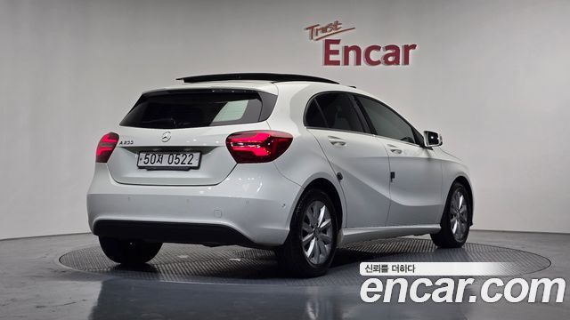 Mercedes-Benz A-Class A200