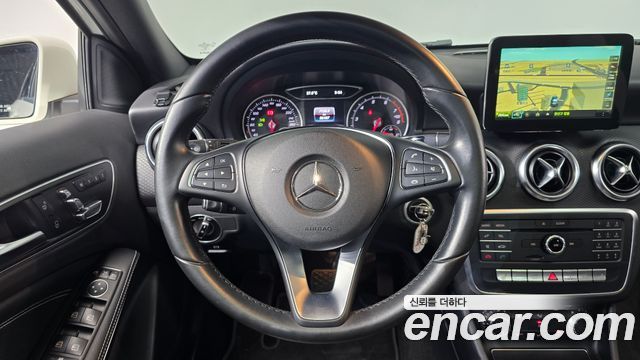 Mercedes-Benz A-Class A200