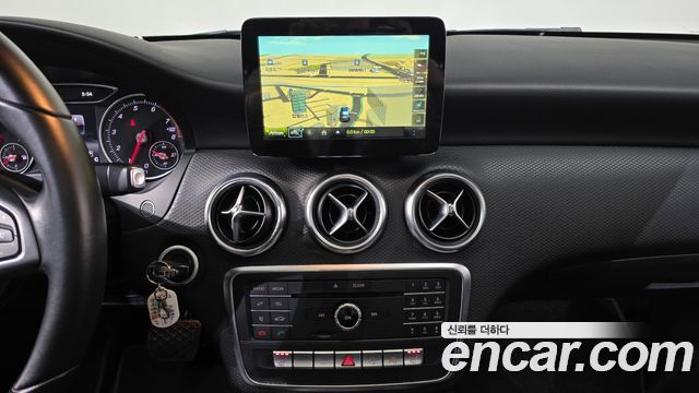 Mercedes-Benz A-Class A200