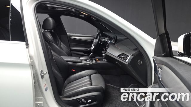 BMW 5-Series 530i M Sport Package