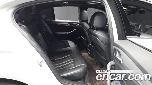 BMW 5-Series 530i M Sport Package