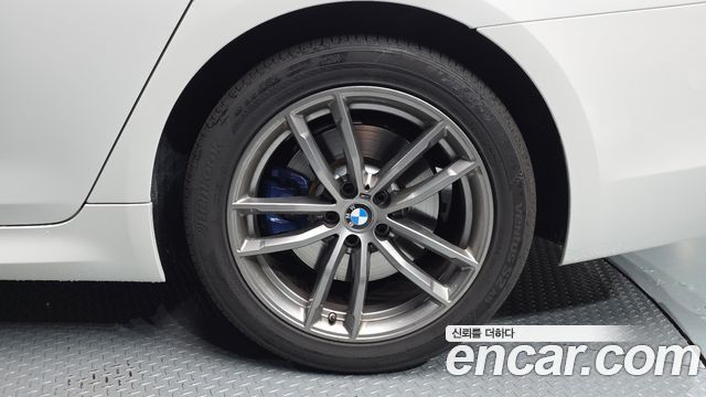 BMW 5-Series 530i M Sport Package