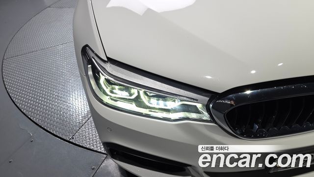 BMW 5-Series 530i M Sport Package