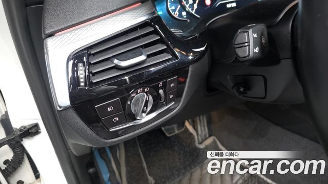 BMW 5-Series 530i M Sport Package
