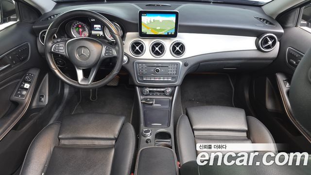Mercedes-Benz GLA-Class GLA200 d