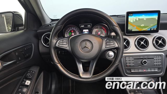 Mercedes-Benz GLA-Class GLA200 d
