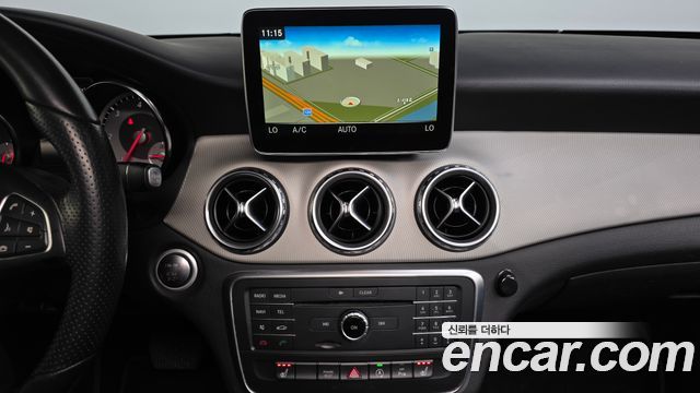 Mercedes-Benz GLA-Class GLA200 d