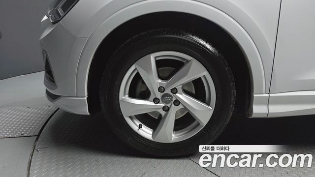 Audi Q3 35 TDI Premium