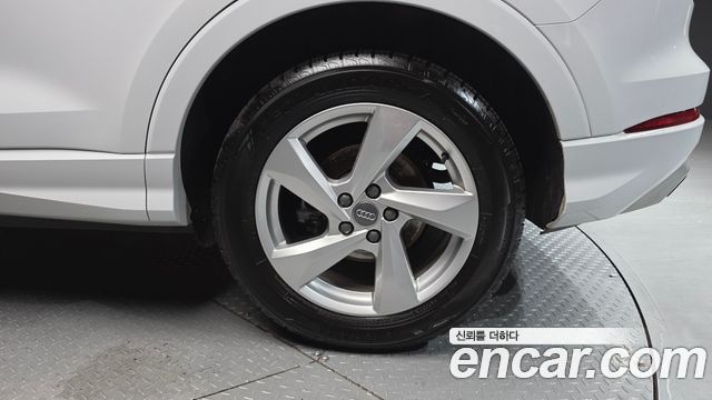 Audi Q3 35 TDI Premium