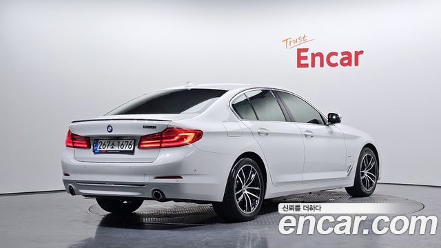 BMW 5-Series 530i Luxury Plus